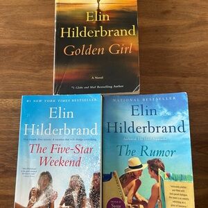 Summer Paperback Set - author Elin Hilderbrand